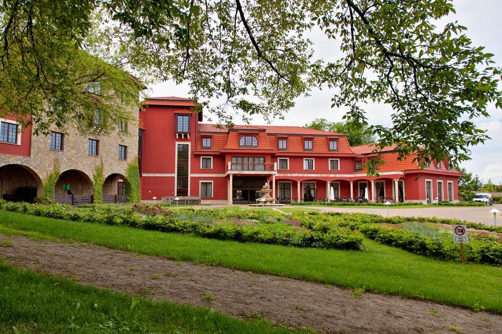 Hotel sv. Ludmila Skalica Exterior foto